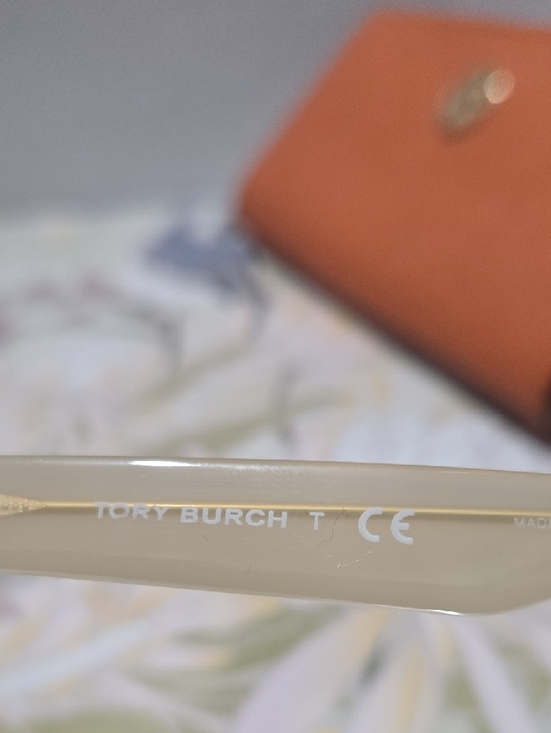 Tory Burch Women Sunglass And Case main image 5